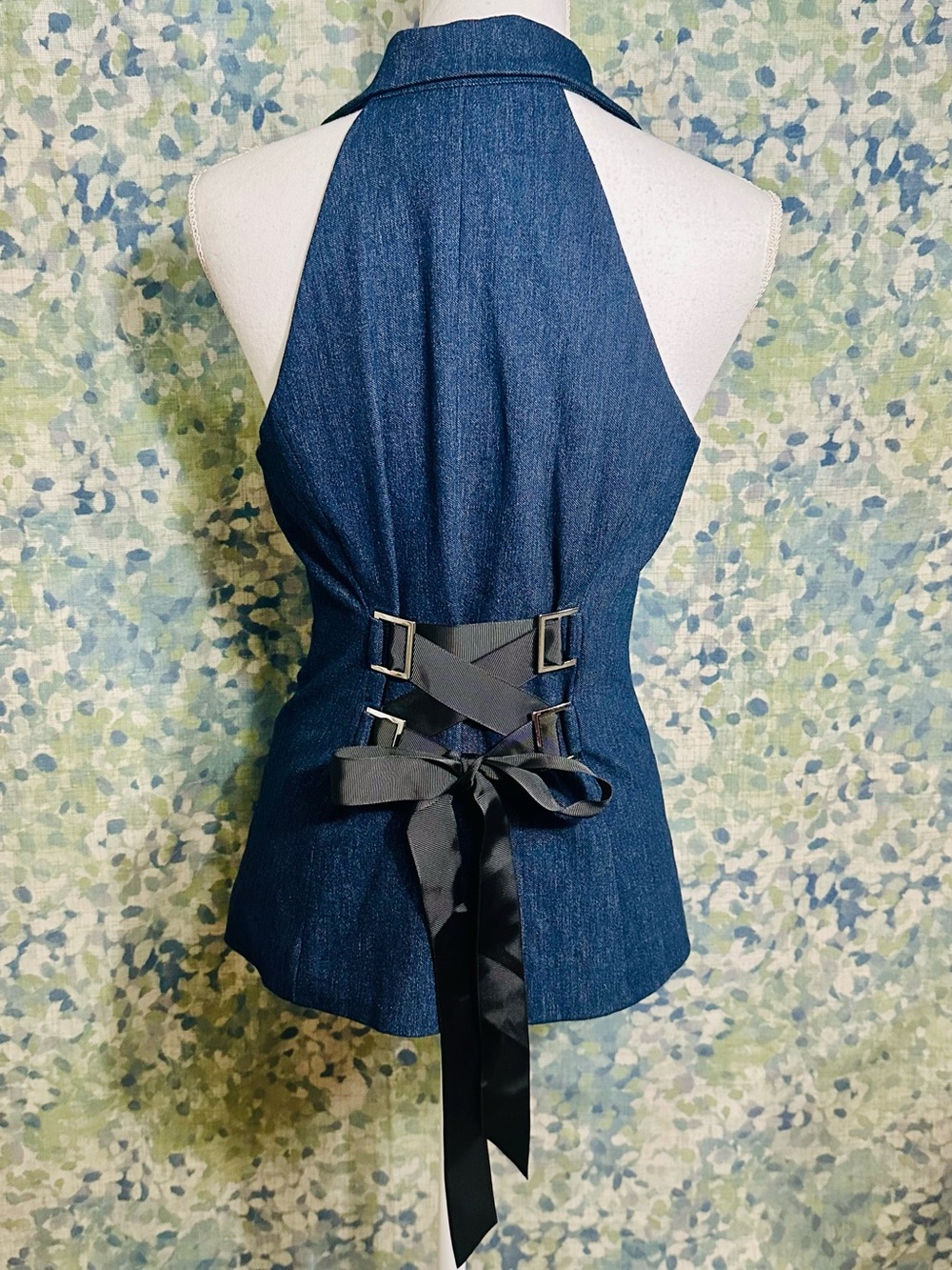White House Black Market Denim Halter Vest Women’s 2 - Picture 2 of 4